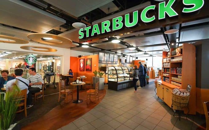 Empresas como Starbucks y Domino’s darán 30 días a trabajadores, sin goce de sueldo