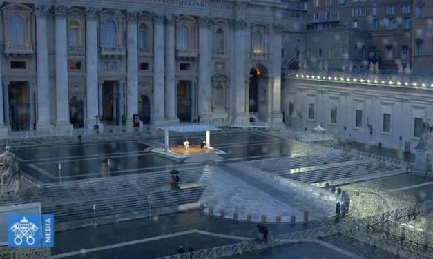 Papa Francisco pide al mundo ‘remar juntos’ en la pandemia de coronavirus