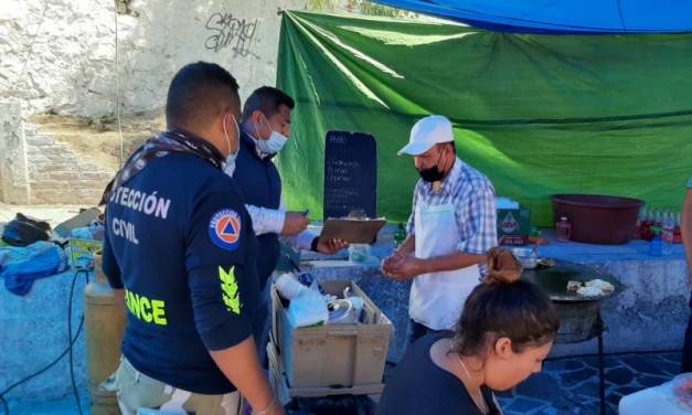 Comercios formales e informales de Tolcayuca reciben asesoría para prevenir COVID-19