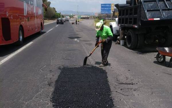 Continúan acciones acciones para preservar y mantener vialidades