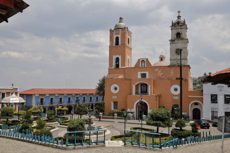 Promocionan destinos turísticos de Hidalgo en otras entidades
