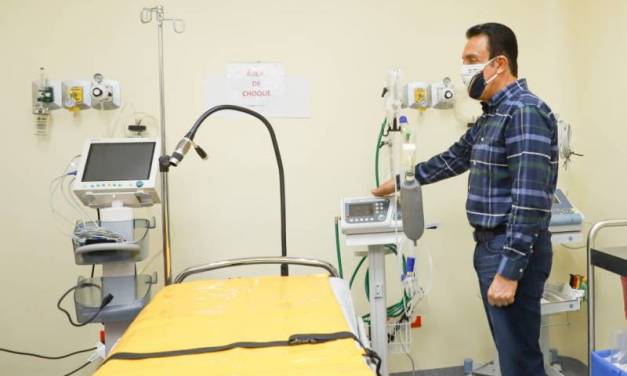 Fayad pone en marcha tres nuevos hospitales para atender a pacientes con COVID-19