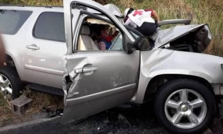 Zoé Robledo sufre accidente automovilístico en carretera de Chiapas