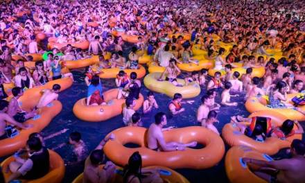 Realizan fiesta masiva en Wuhan, epicentro de la pandemia