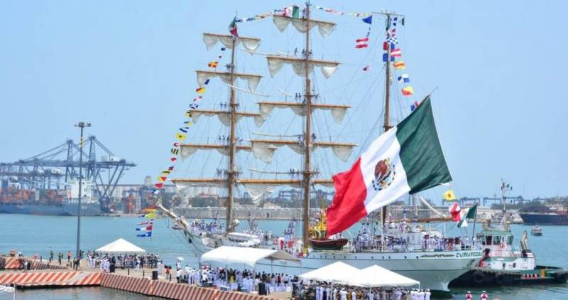 Busca Amlo revocar contrato a empresa que ganó operación por 100 años del Puerto de Veracruz