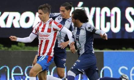 Pachuca empata con Chivas en partido sin goles
