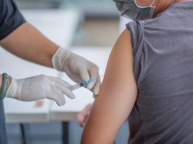 Italia comenzará a probar vacuna contra el COVID-19 en humanos