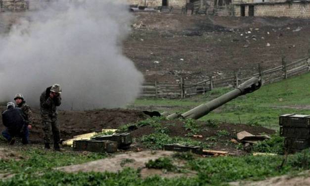 Armenia y Azerbaiyán intensifican choque armado