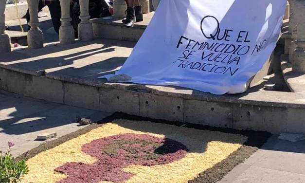 Colocan ofrenda en Pachuca en memoria de víctimas de feminicidio