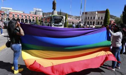 Integrantes de la comunidad transgénero de Hidalgo exigen alto a la discriminación en el transporte público