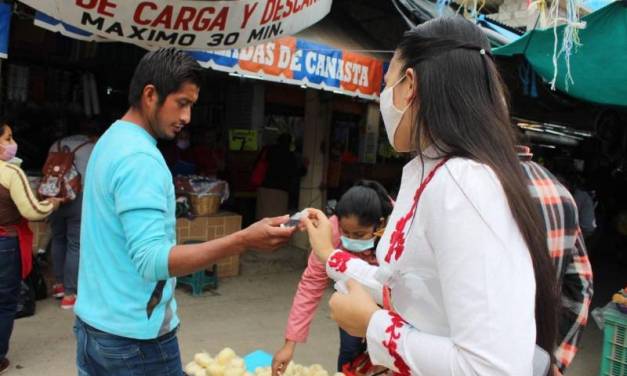 Habitantes de Huejutla renuentes a usar cubrebocas