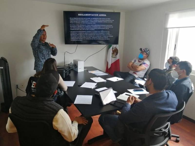 Capacitan sobre uso y manejo de drones a integrantes de la Comisión de Búsqueda de Personas de Hidalgo