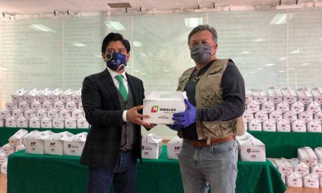Entregan kits de bioseguridad a reporteros del estado
