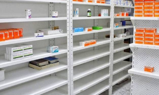 Advierten desabasto de medicamentos durante administración de AMLO