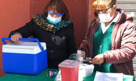 Instalan módulos de vacunación contra influenza en diferentes puntos de Pachuca