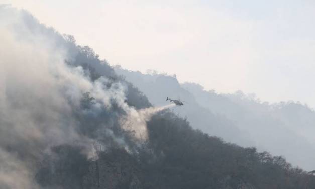 Combatientes especializados atienden incendio intermunicipal