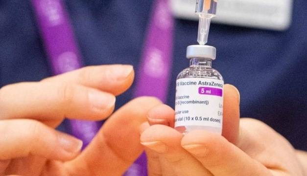 Dinamarca suspende definitivamente vacuna AstraZeneca