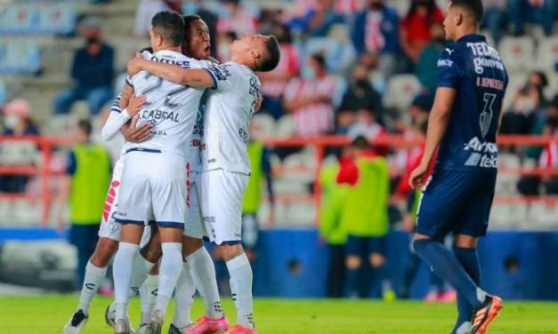 Pachuca elimina a Chivas y jugará liguilla