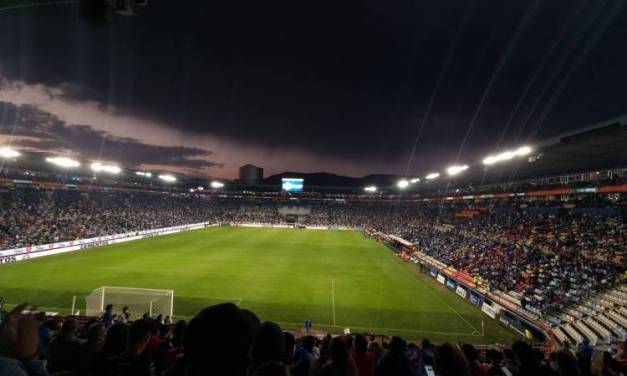 Se disculpa Club Pachuca por sobrecupo en el estadio