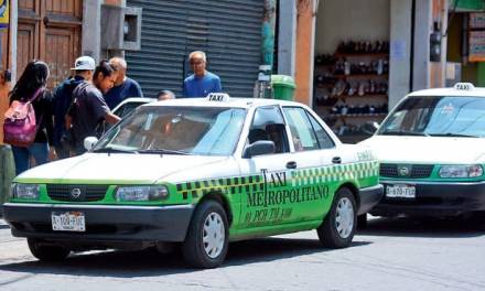 Acuerdan evaluar plan de modernización de taxis