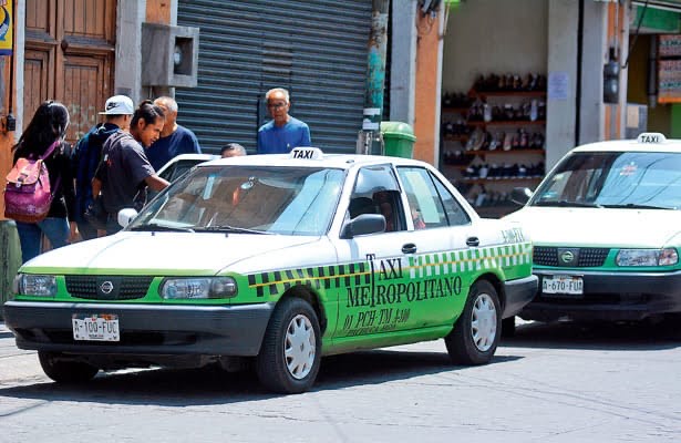Acuerdan evaluar plan de modernización de taxis