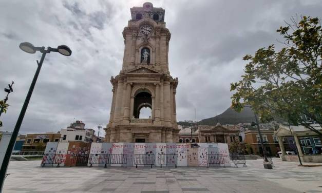 Realizan pintas en vallas del Reloj de Pachuca