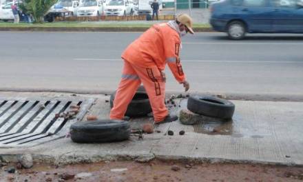 SOPOT realiza trabajos de limpieza y desazolve en la carretera México-Tuxpan
