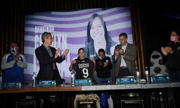 Presentan a Charlyn Corral con refuerzo de Pachuca Femenil