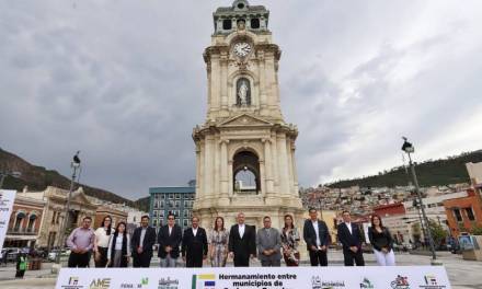 Pachuca firma hermandad con municipios de Ecuador