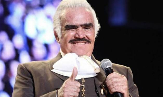 Hospitalizan a Vicente Fernández en Guadalajara