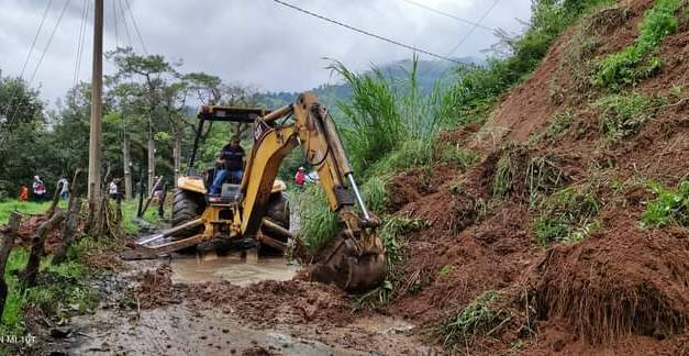 Piden ayuda urgente en Tenango de Doria, hay 3 mil personas incomunicadas