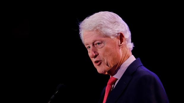 Bill Clinton se encuentra hospitalizado