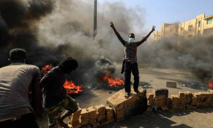 Disparan contra manifestantes tras golpe de estado en Sudán