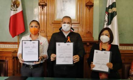 Alcaldía y DIF Pachuca firman convenio para protección de mujeres