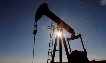 Petróleo alcanza máximo histórico por conflicto entre Rusia y Ucrania