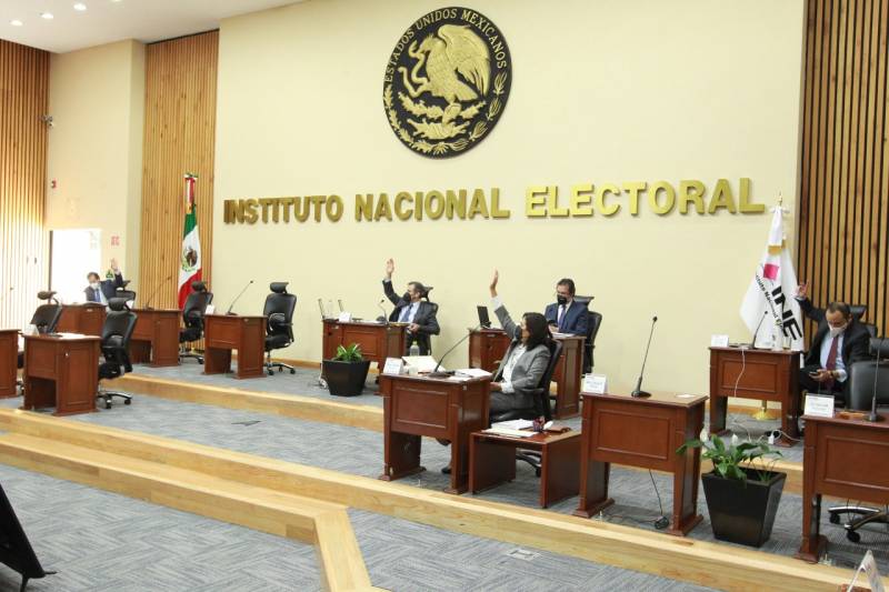 INE emite convocatoria para renovar presidencia del IEEH