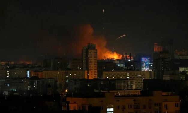De nuevo, fuertes explosiones suenan en Kiev