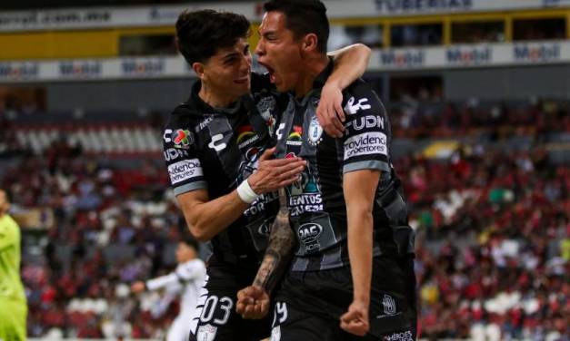 Pachuca vence al campeón y es líder