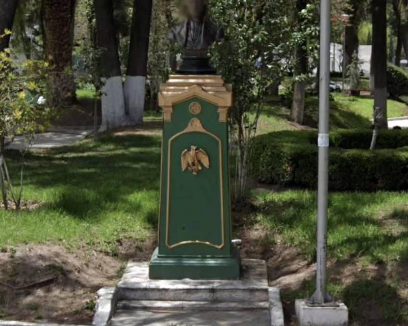Investigan robo de busto de Miguel Hidalgo en Pachuca