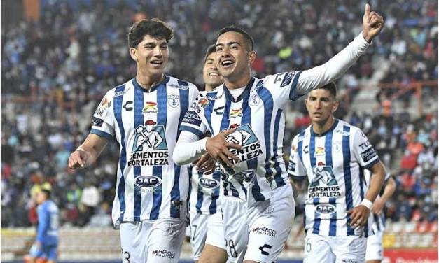 Pachuca confirma su liderato ante Cruz Azul