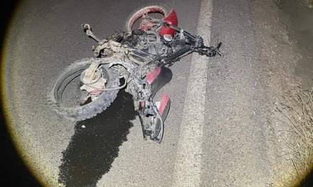 Fallece joven familia por accidente en moto