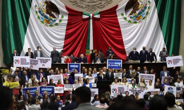Sin mayoría calificada, desechan reforma eléctrica de AMLO