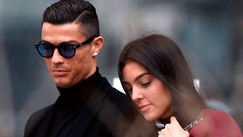 Anuncia Cristiano Ronaldo el fallecimiento de uno de sus hijos