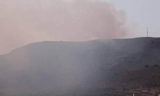 Controlan incendio en el cerro San Cristóbal