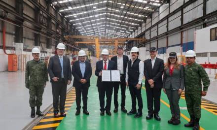 AMLO firma en Hidalgo adquisición de vagones para el Tren Maya