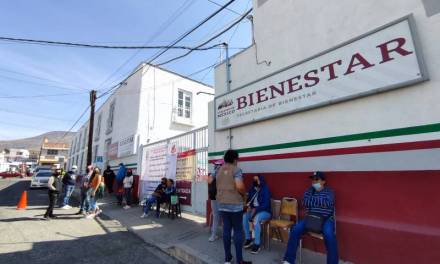 Trabajadores del Bienestar bloquearon instalaciones; exigen pagos de prestaciones