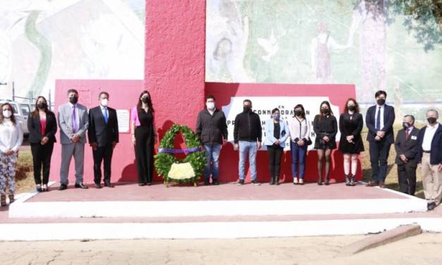 Con ofrenda, conmemoran Día del Trabajo