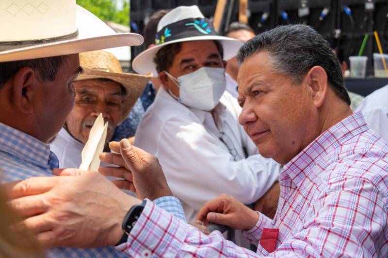 Almoloya y Tlanalapa muestran su respaldo a Julio Menchaca Salazar