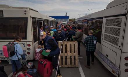 Confirma ONU evacuación de 101 civiles de la planta industrial de Mariúpol