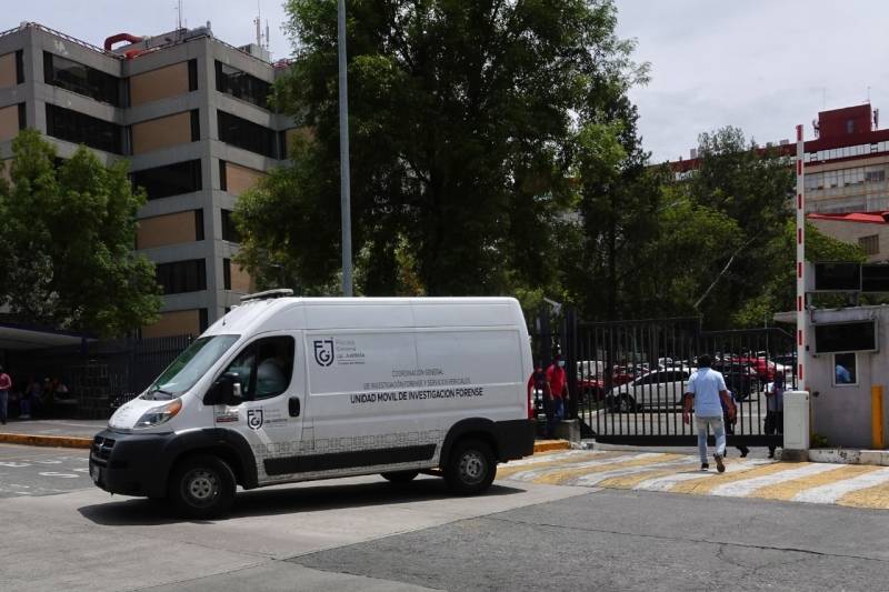 Muere alumno de la UNAM tras lanzarse de edificio de la Facultad de Medicina